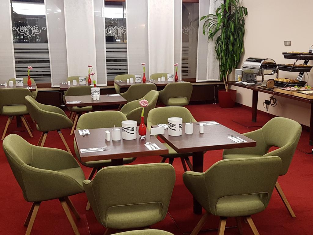 Hotel Drei Morgen Leinfelden-Echterdingen Eksteriør billede
